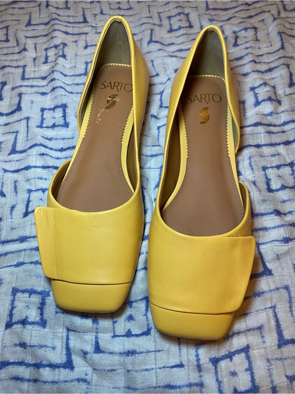 EUC Like New Sarto by Franco Sarto Tracy Yellow D'Orsay Square Toe Leather Flats